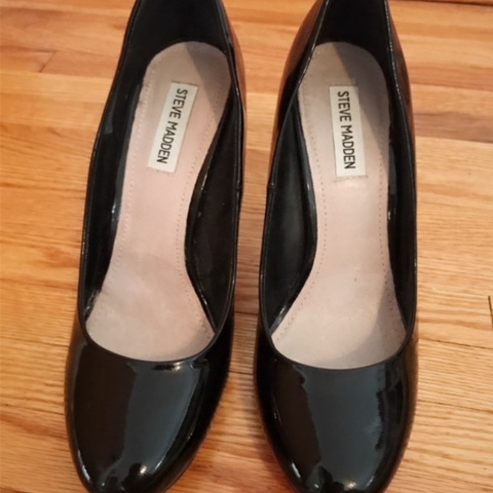 Black Patent Round Toe Heels